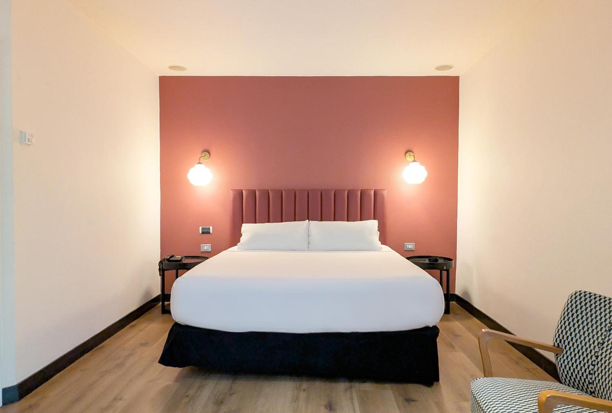 La Franca Travellers Adults Only מלון
